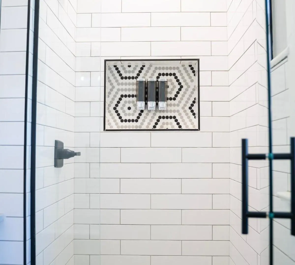 Luxe Midtown Pool Home-Beale St, Graceland-10 Mins Memphis Villa